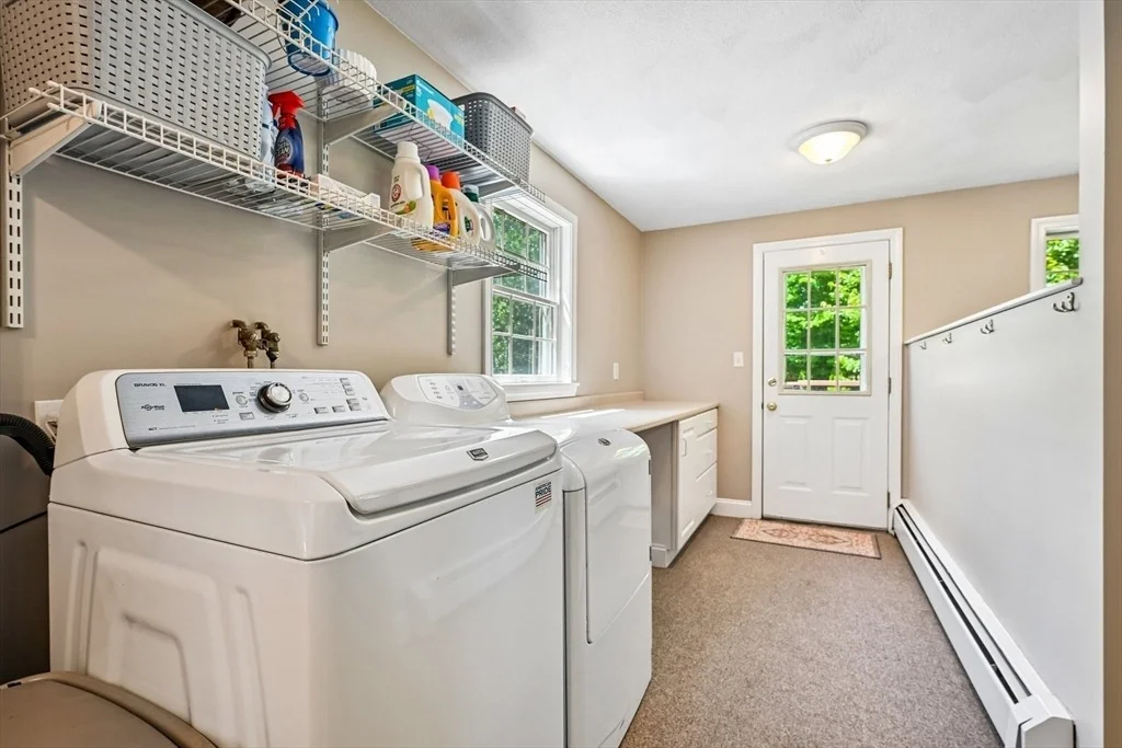 Photo of 6 Briarwood Dr