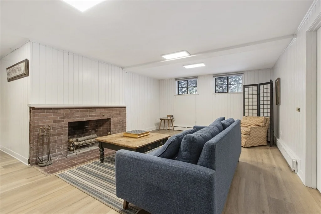 Photo of 155 Paulson Rd