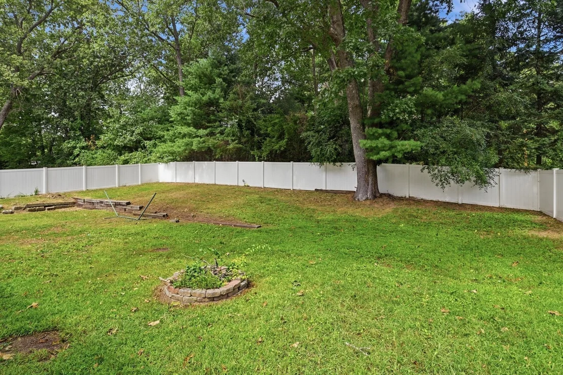 Photo of 42 N Brook Rd