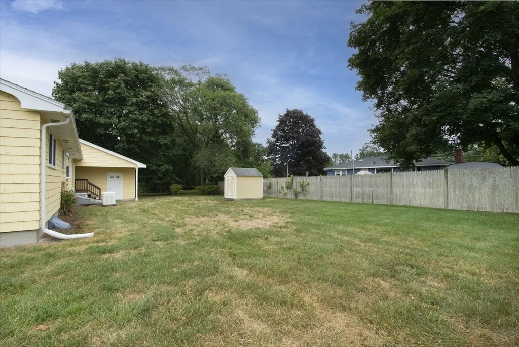 Photo of 463 Farm Rd