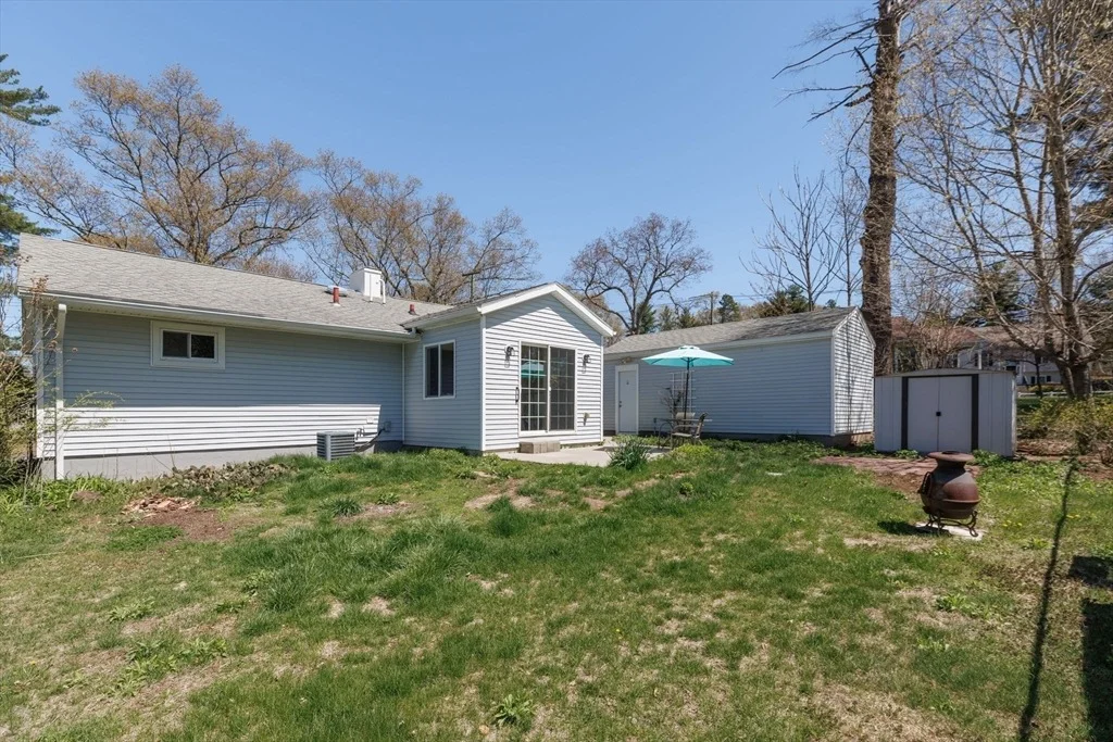 Photo of 15 Crestmont Street