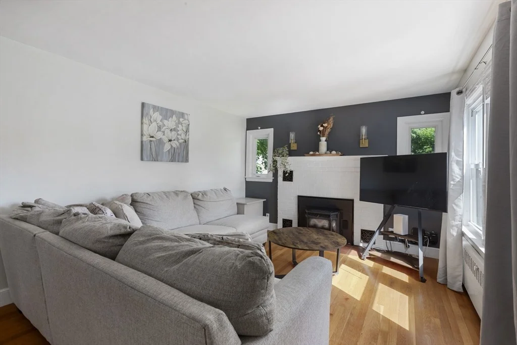Photo of 4 Maxdale Rd