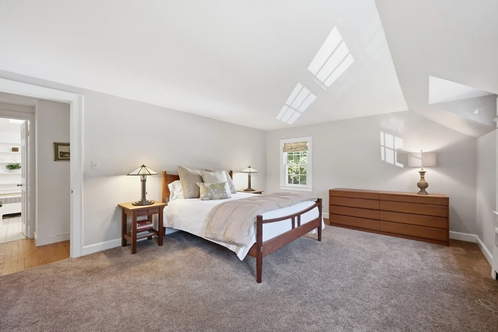 Photo of 77 Pleasantview Avenue