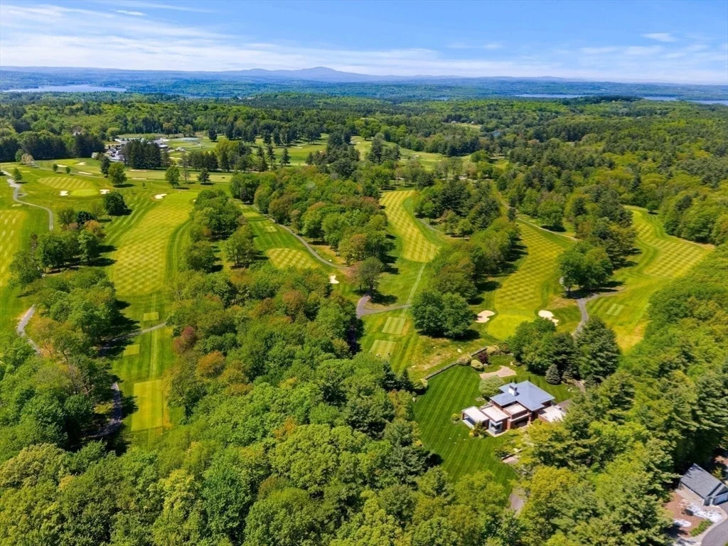 Photo of 5 Redwood Cir