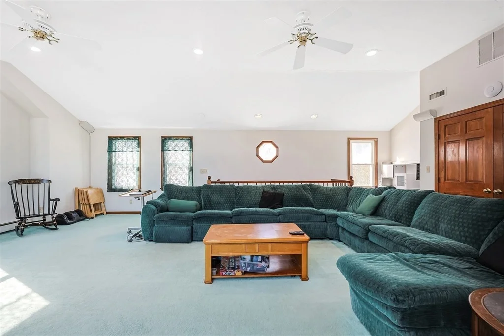 Photo of 10 Pond St