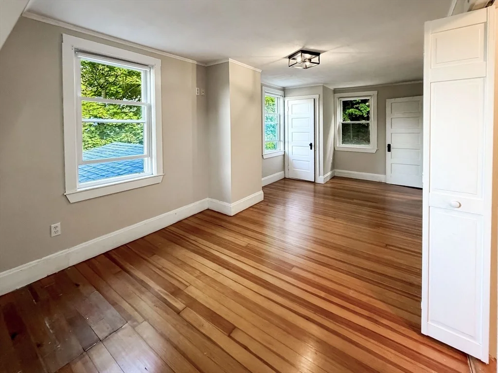 Photo of 24 Belvidere Rd