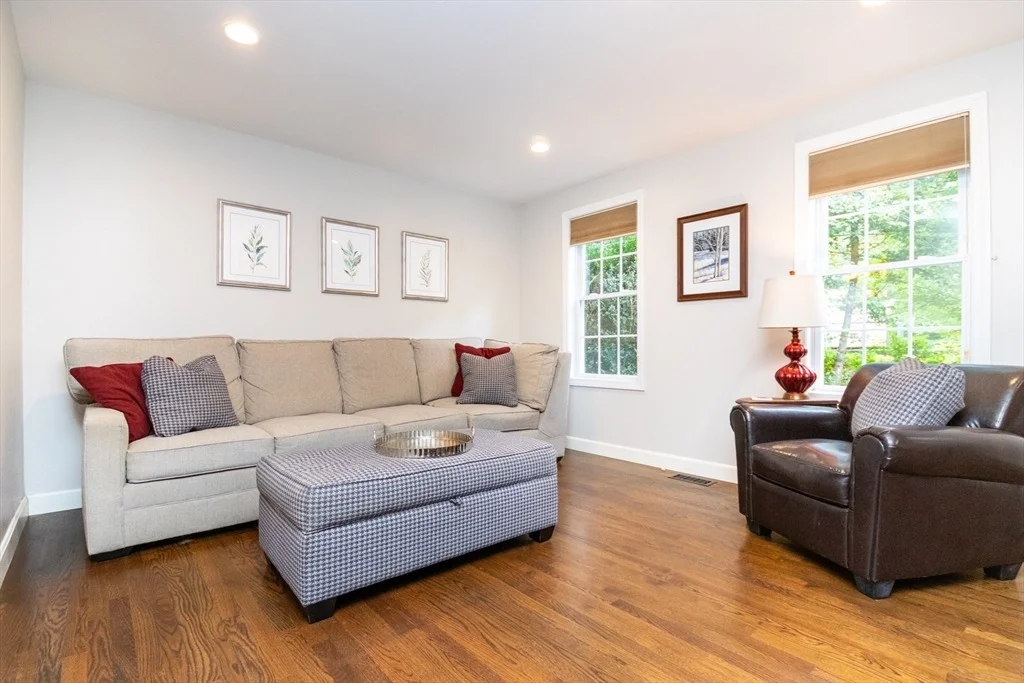 Photo of 620 Pleasant St
