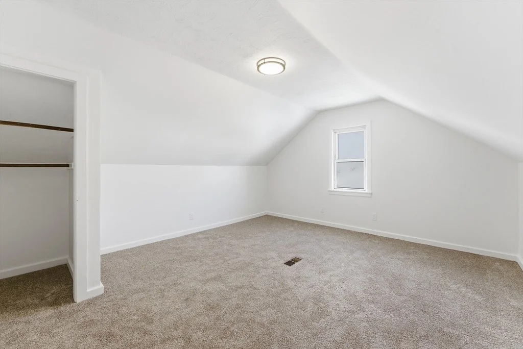 Photo of 1697 Westover Rd