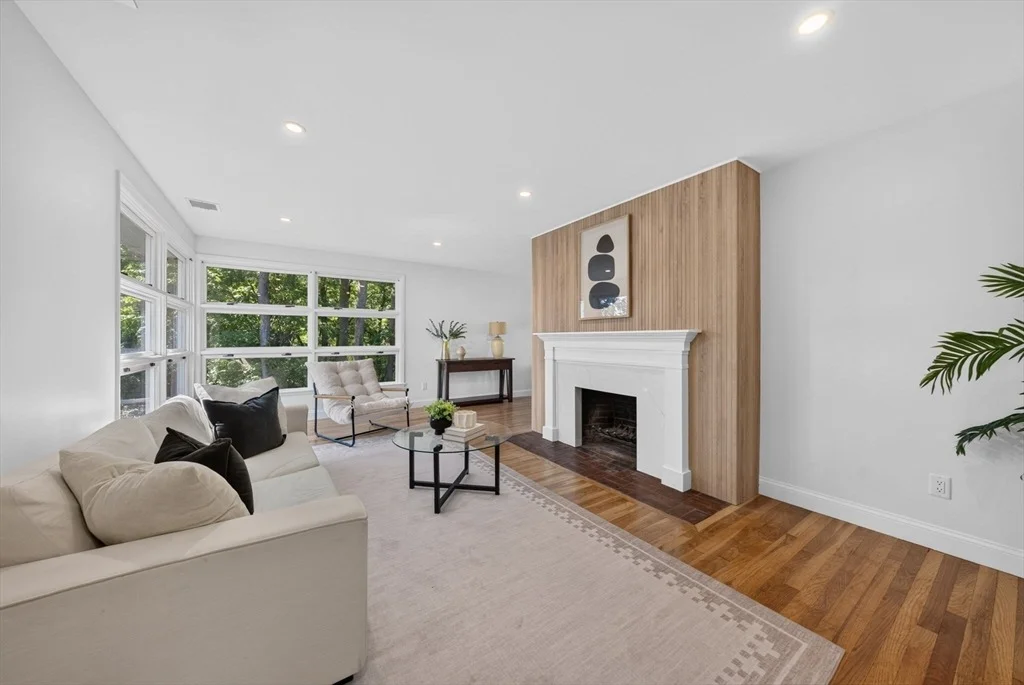Photo of 8 Everett St