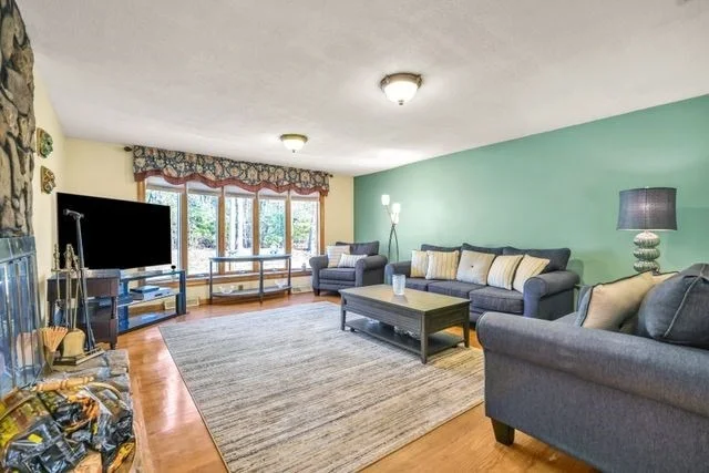 Photo of 292 Ware Rd