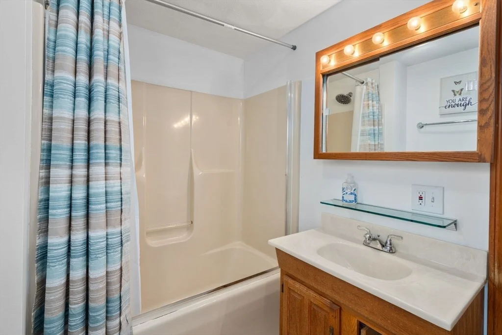 Photo of 6 Broadview Rd