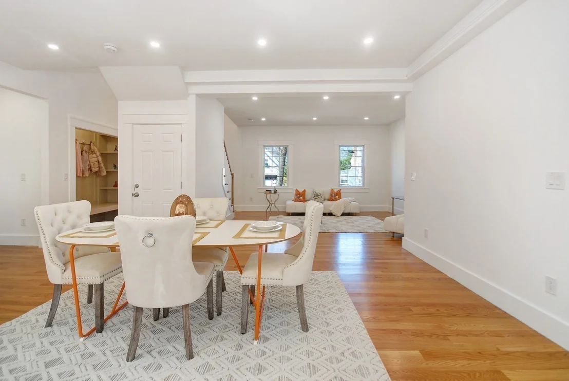 Photo of 32 Hickory Cliff Rd