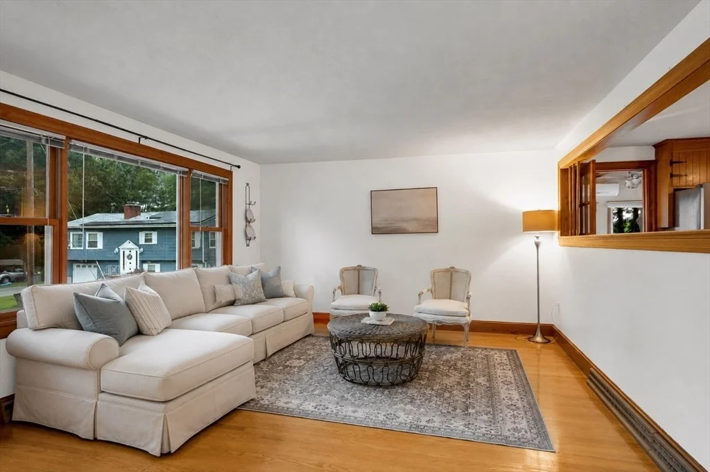 Photo of 19 Cochrane Cir