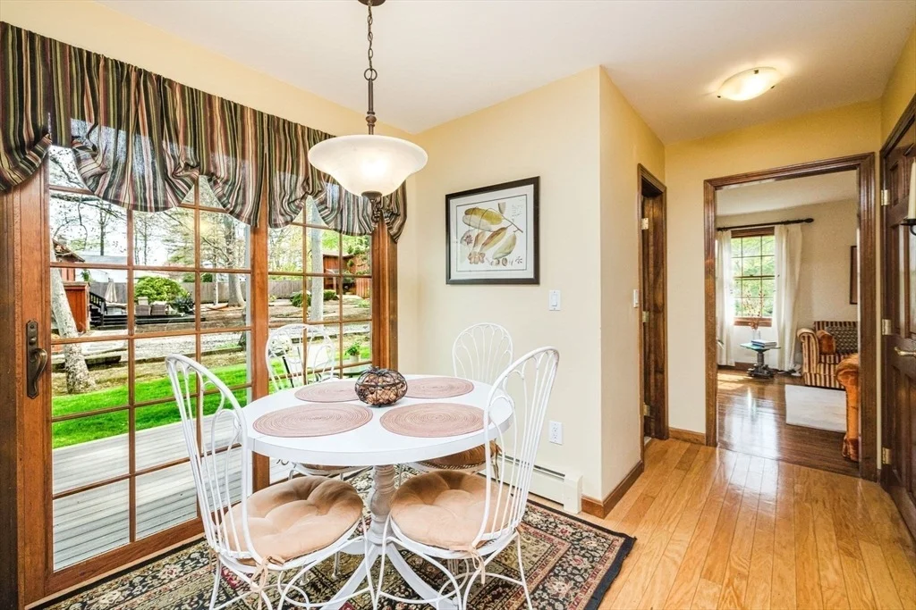 Photo of 146 Colonial Dr