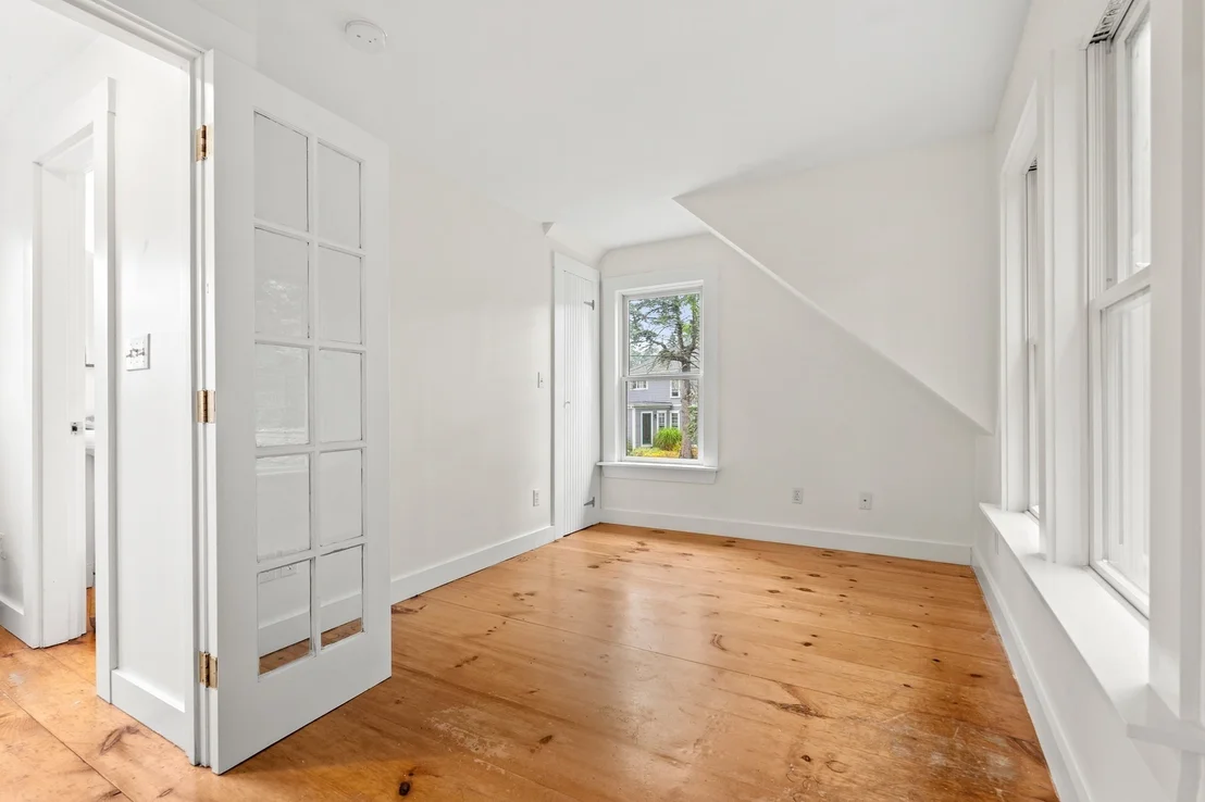 Photo of 1105 Washington