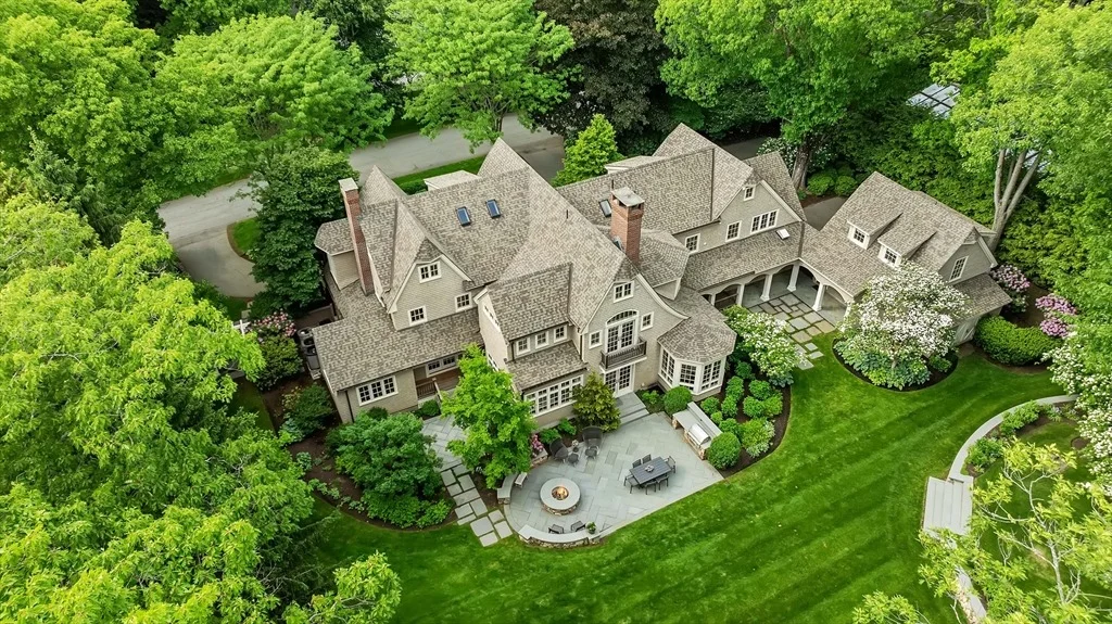 Photo of 14 Greylock Road