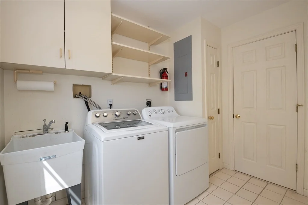 Photo of Unit 3 at 6-8 Devon Avenue