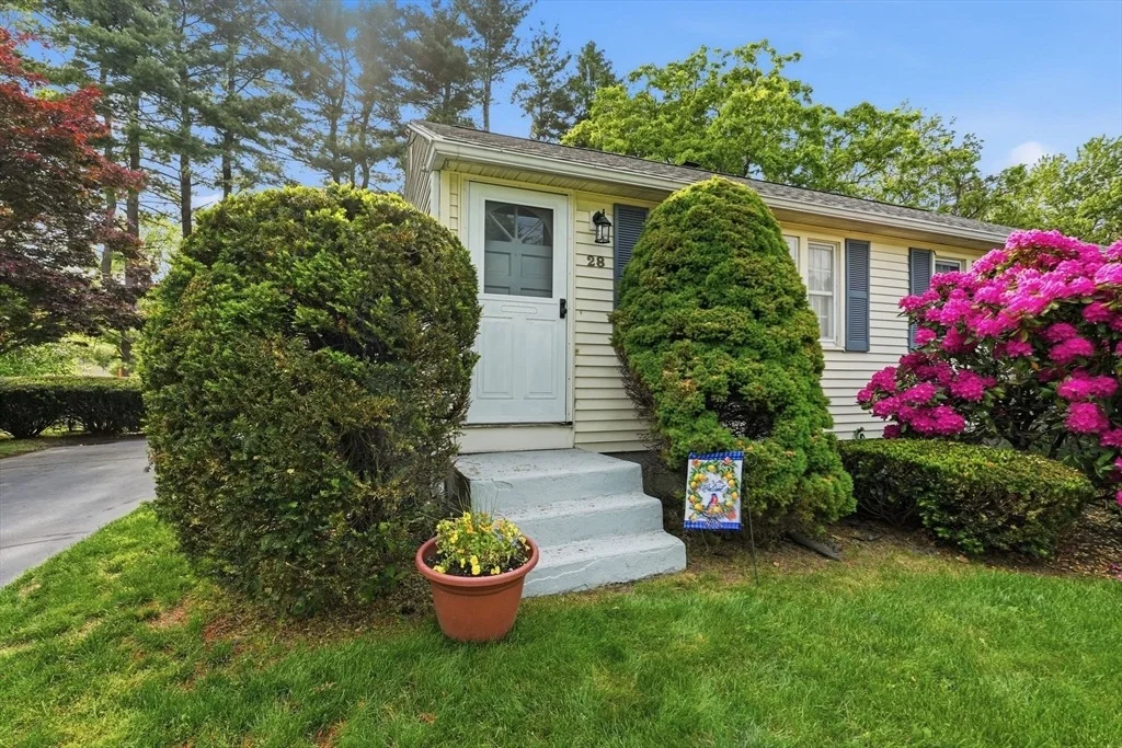 Photo of 28 Northway Dr