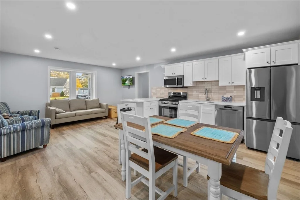 Photo of 266 Algonquin Ave