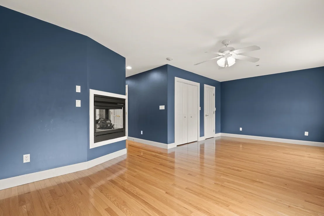 Photo of Unit 8 at 8 Dansreau Place