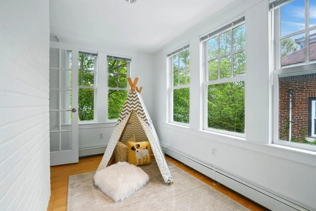 Photo of 11 Longfellow Rd