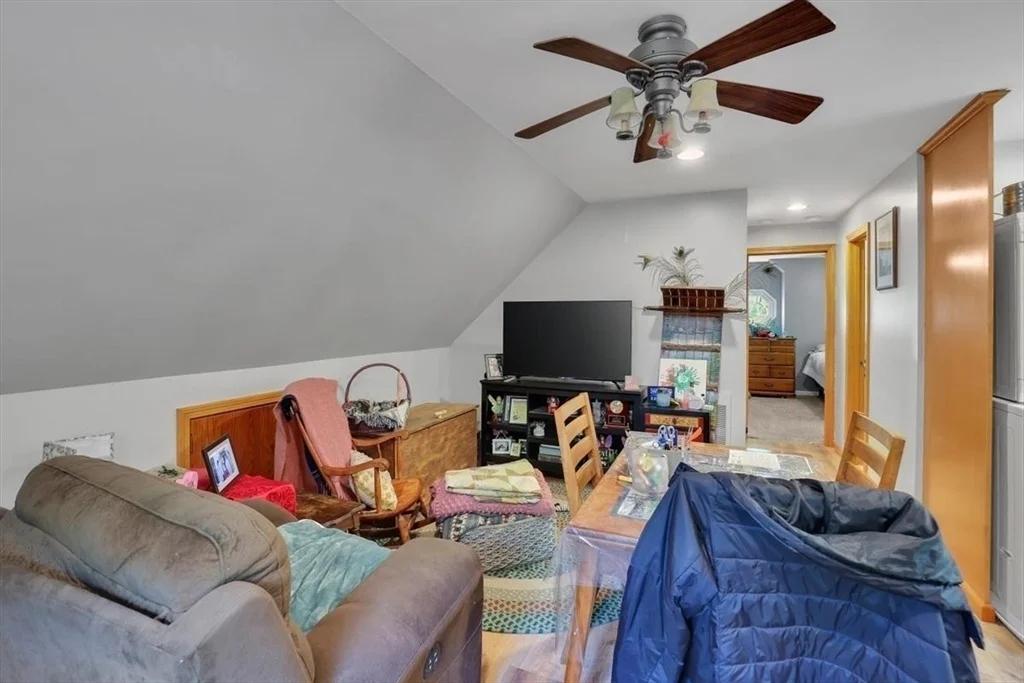 Photo of 41 Woronoco Rd