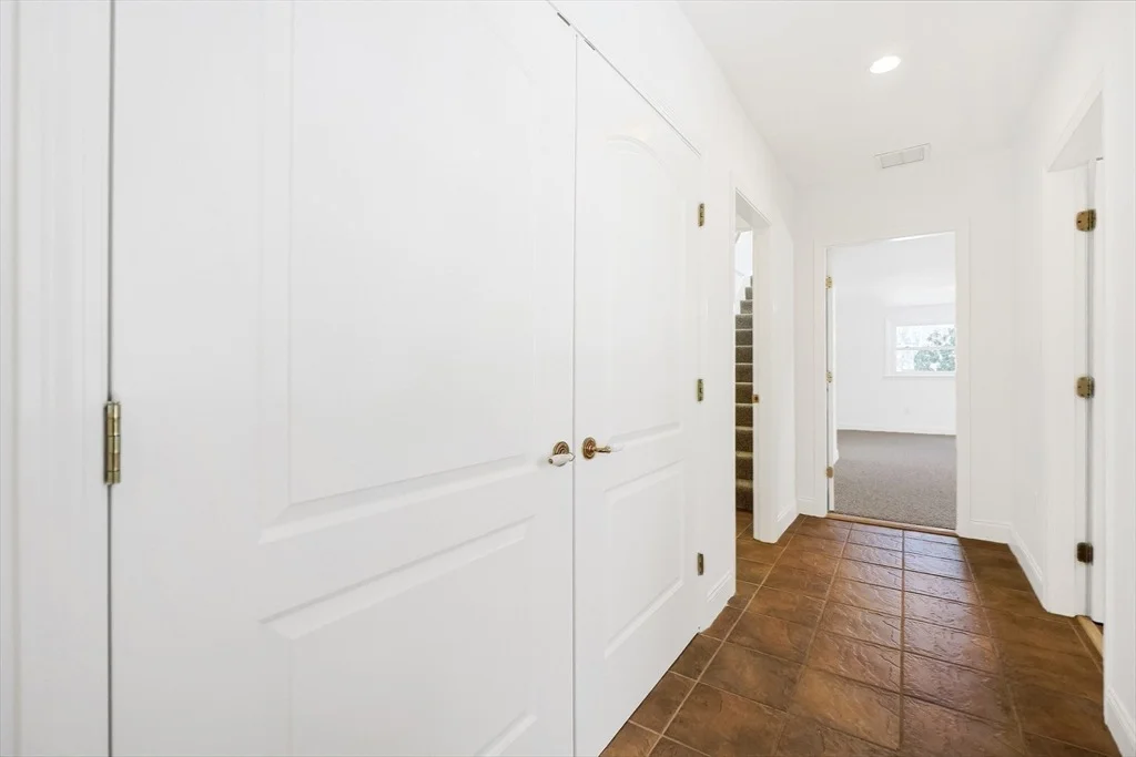Photo of 7 Cottage Dr