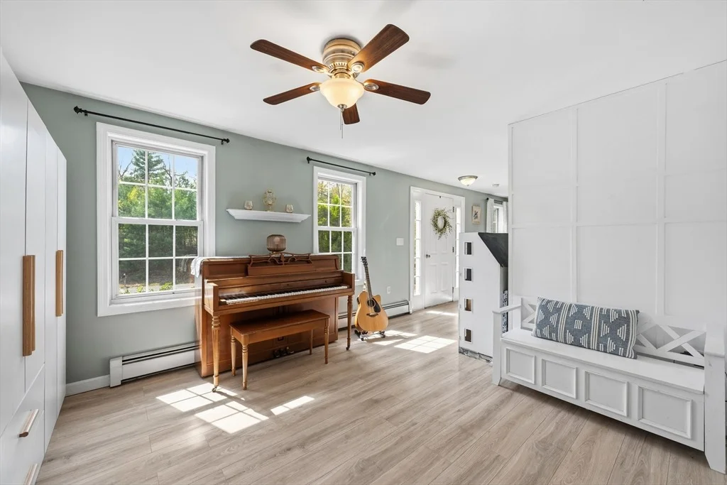 Photo of 4 Mockingbird Ln