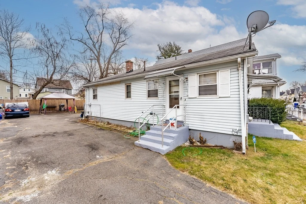 Photo of 33 Dawes St