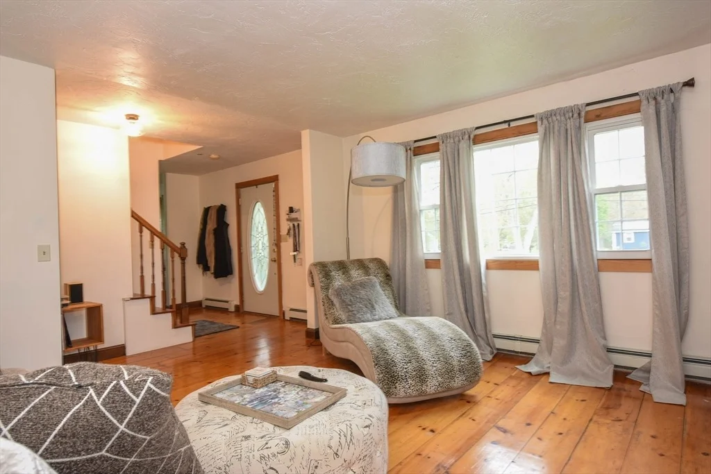 Photo of 325 River Street