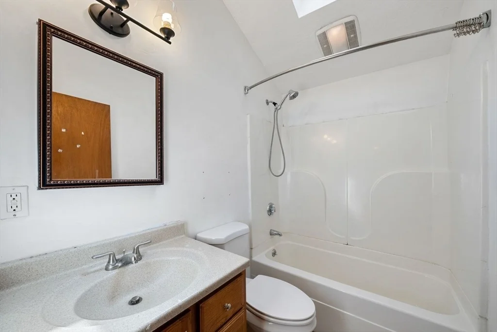 Photo of 52 Richard Rd