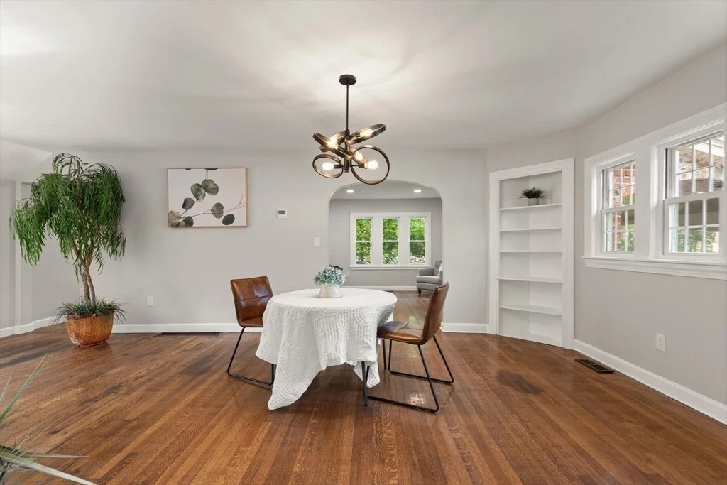 Photo of 129 Maple Ave