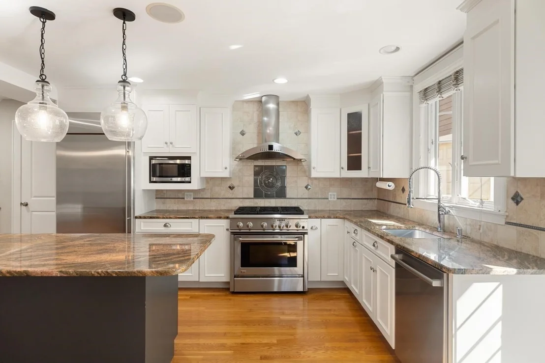 Photo of 85 Robbins Rd
