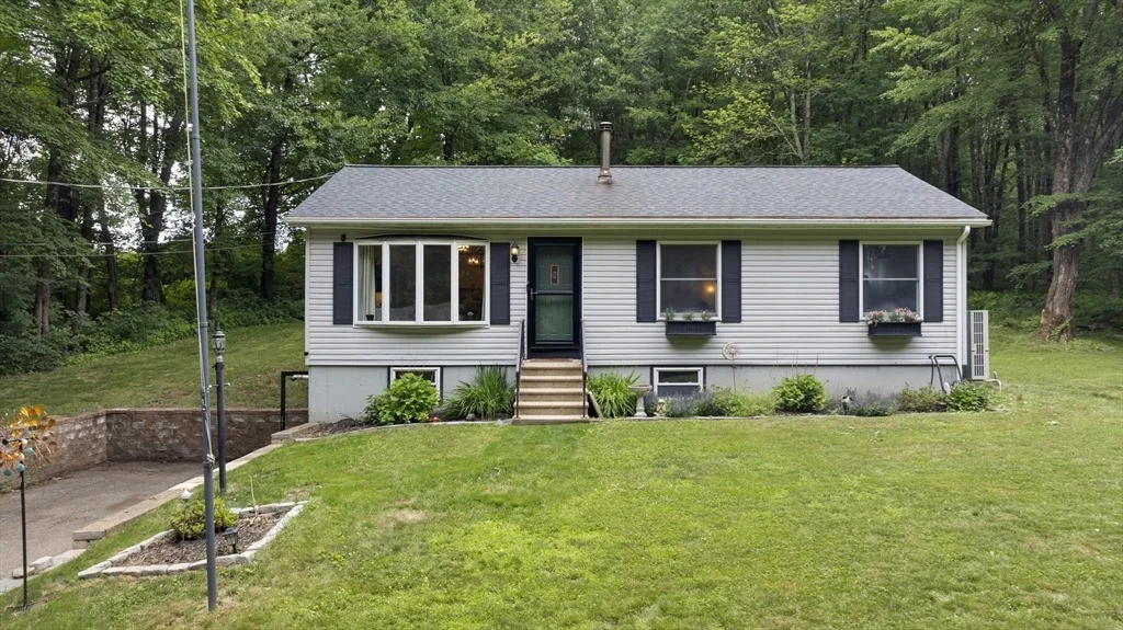 Photo of 850 North Rd
