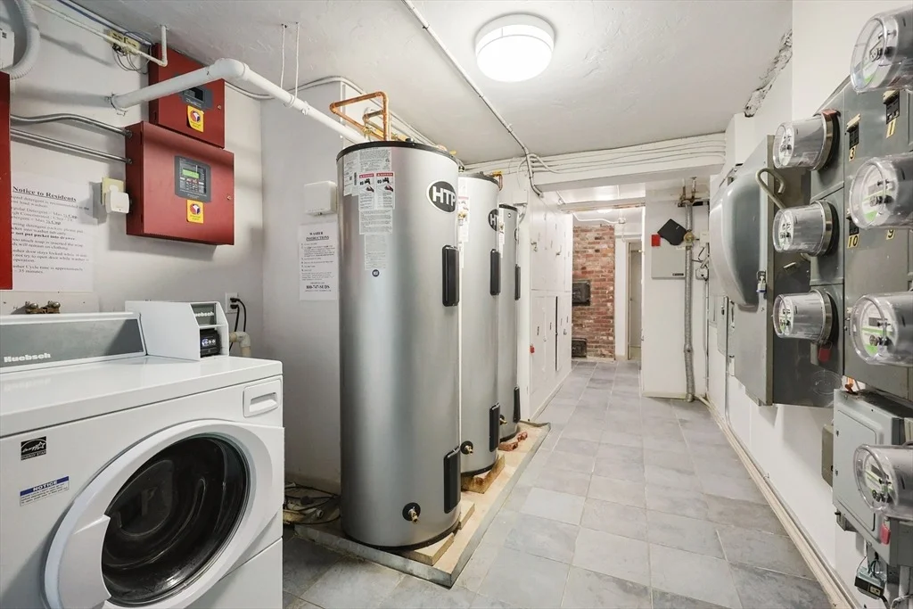 Photo of Unit 3 at 2 Colonial Village Dr