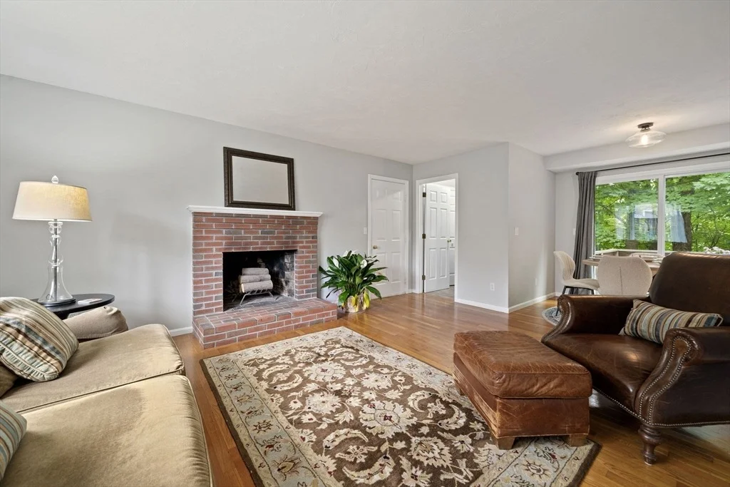 Photo of 18 Mulberry Ln