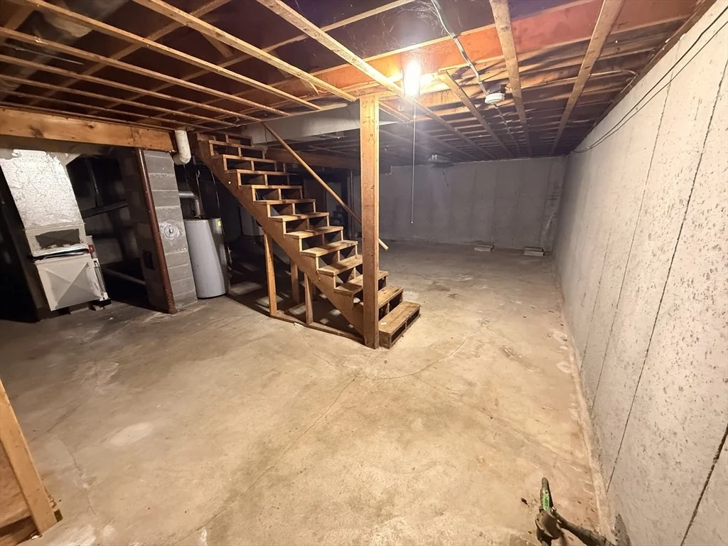 Photo of 16 Assonet Blvd