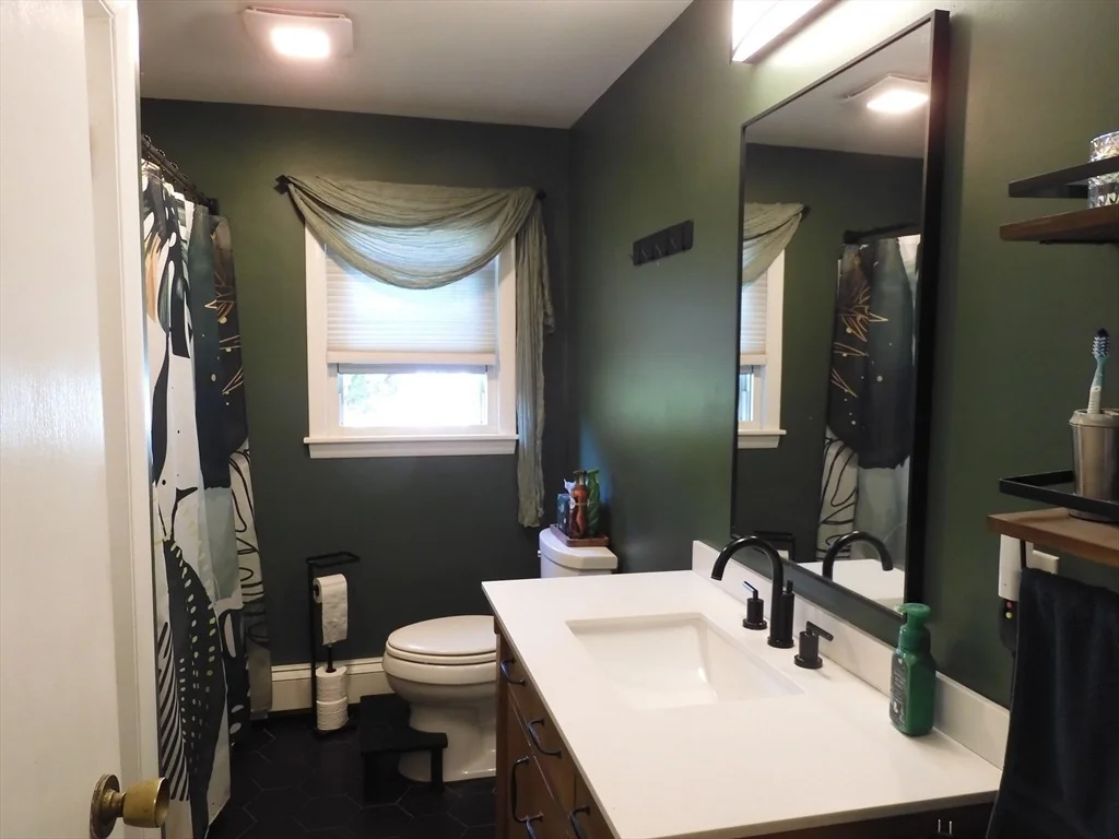 Photo of 8 Glen Forest Lane