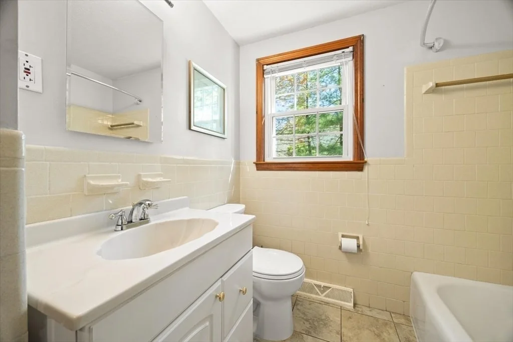Photo of 7 Glen Echo Blvd