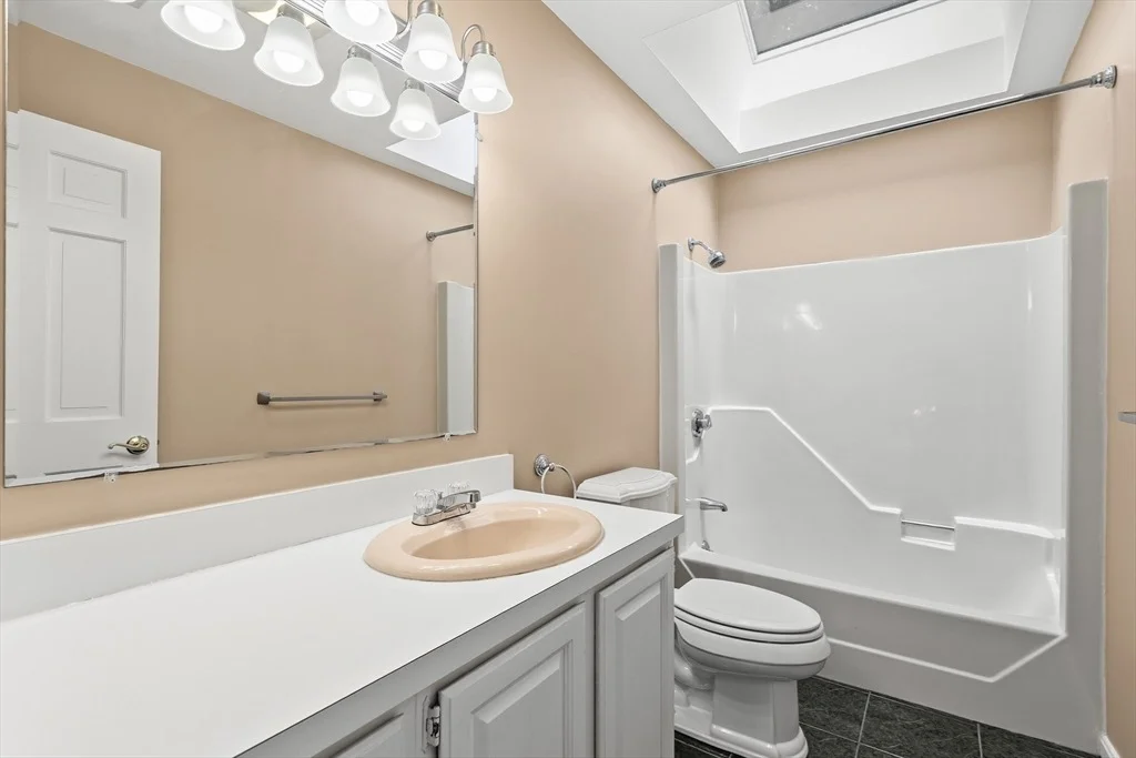 Photo of 9 Hammersmith Dr