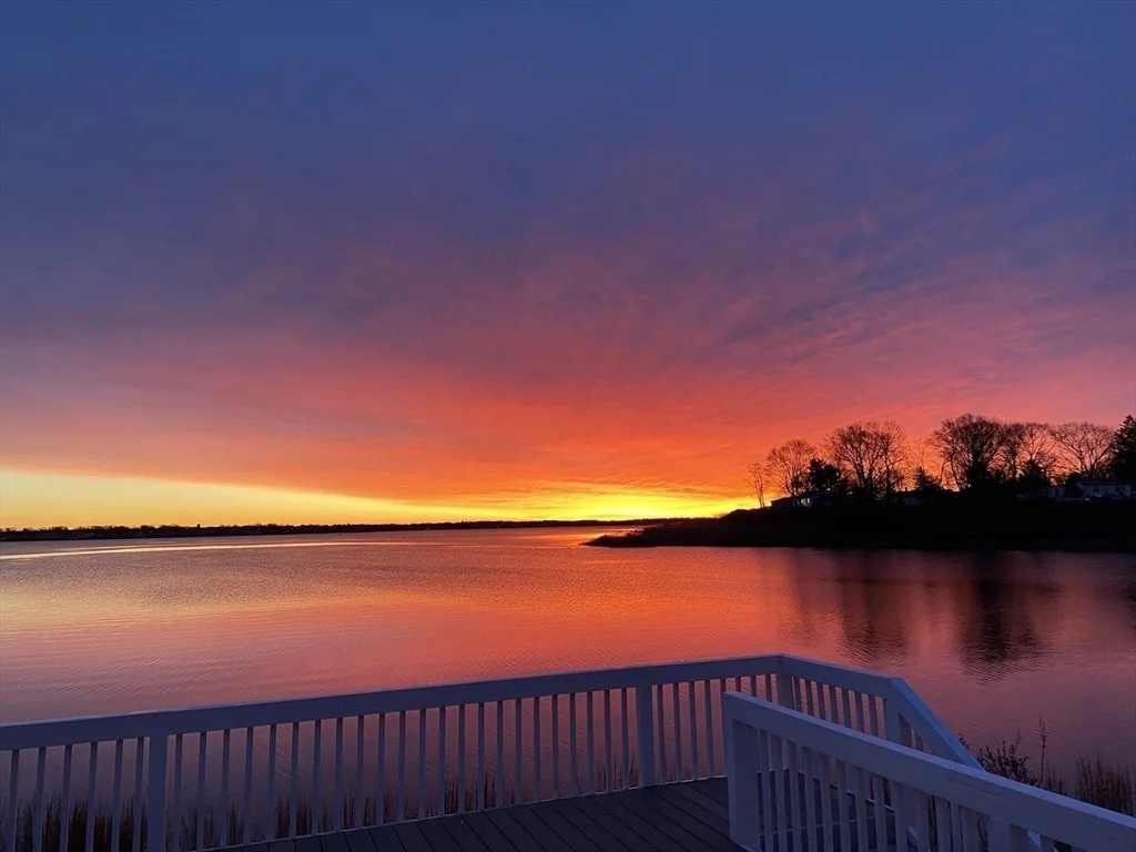Photo of 376 Parkside Dr