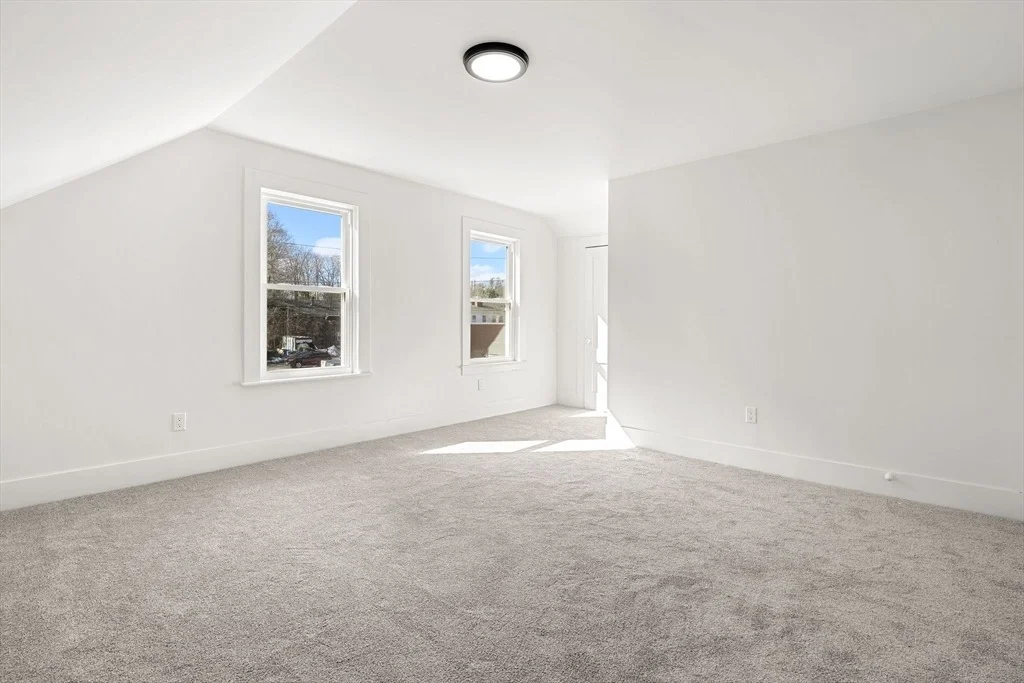 Photo of 2 Maple St