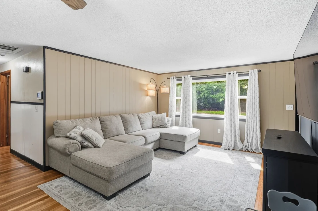 Photo of 42 N Brook Rd