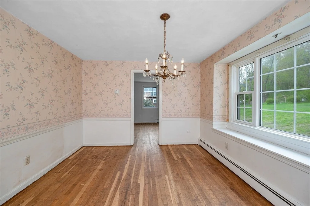 Photo of 104 Meadowview Road
