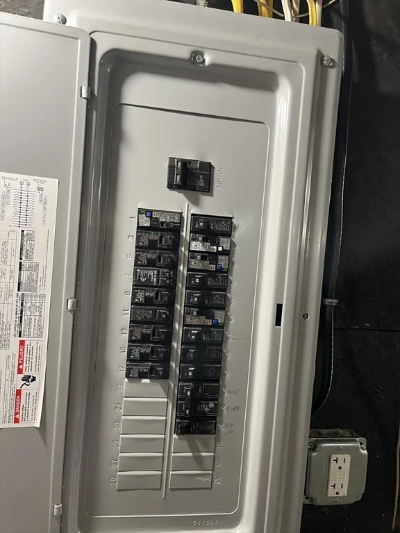 Photo of 33 Power Square