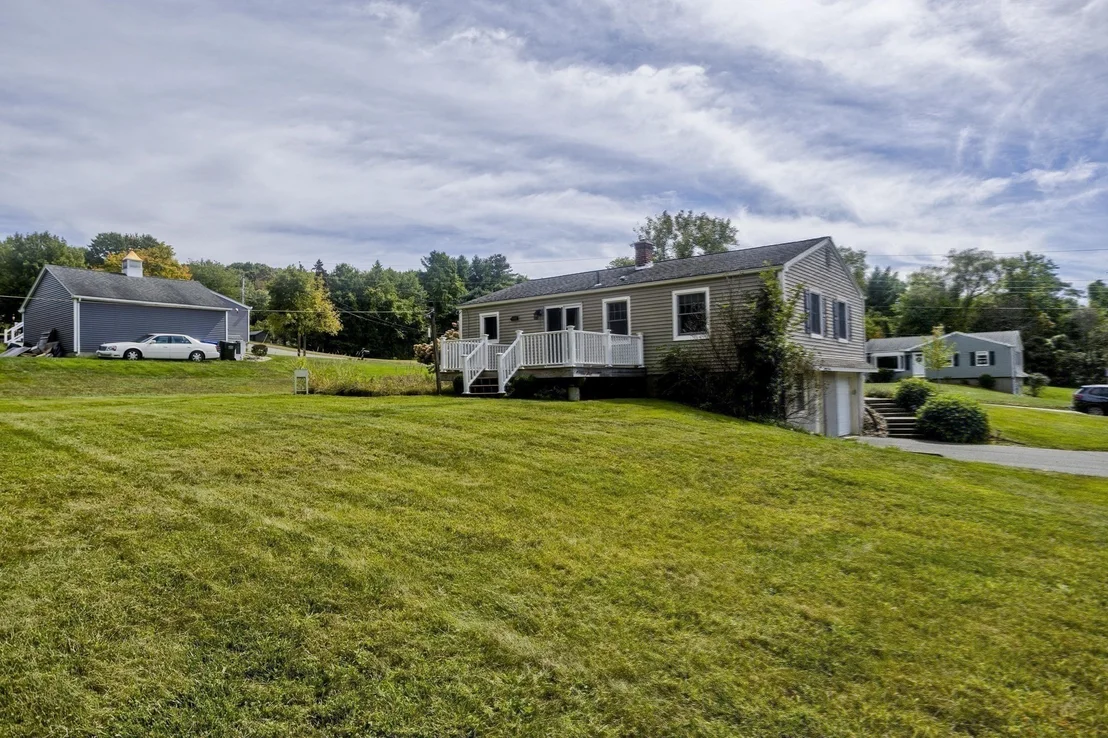 Photo of 14 Echo Valley Dr