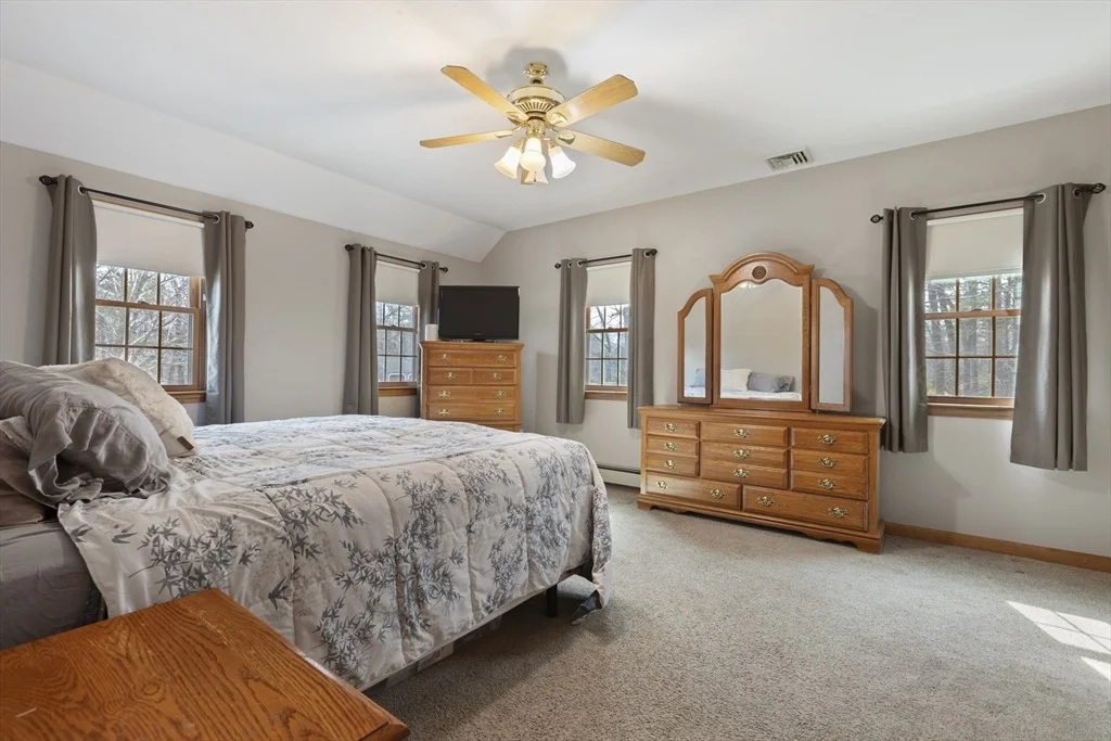 Photo of 33 Douglas Hill Way