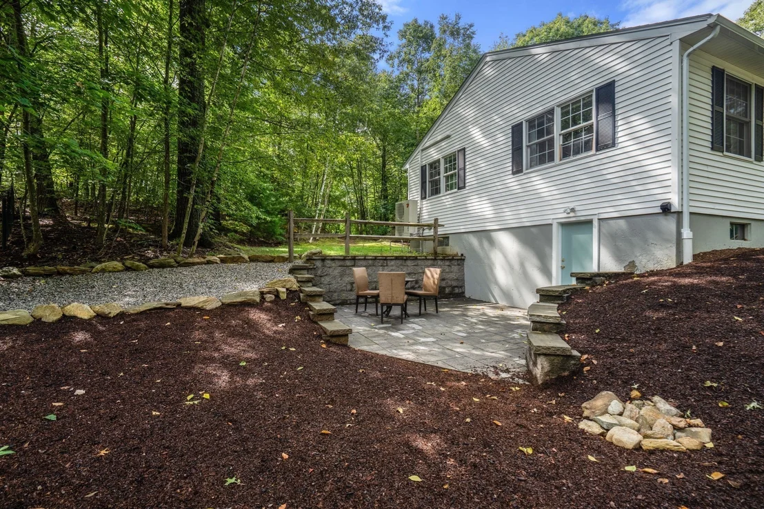Photo of 627 Concord Road