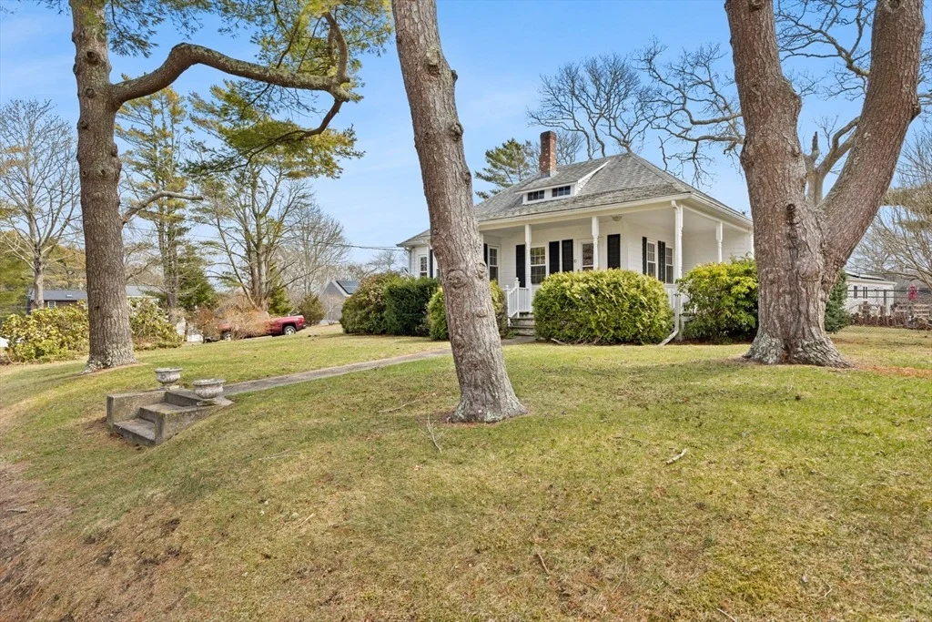 Photo of 10 Puritan Rd