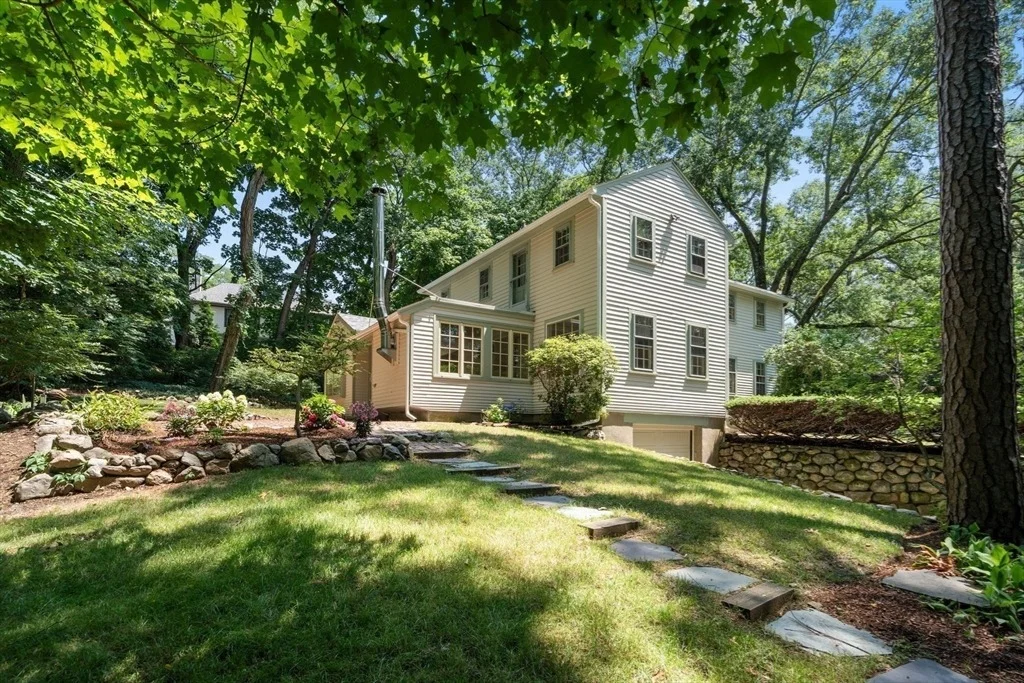 Photo of 41 Locust Ave